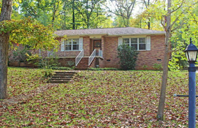205 Lakewood Drive - 205 Lakewood Drive, Spartanburg, SC 29302