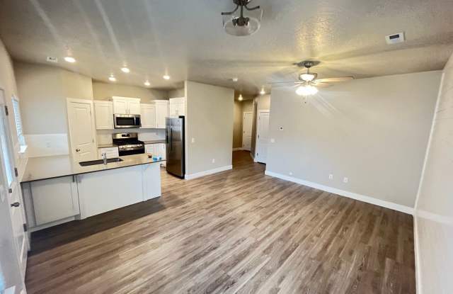 3074 N 175 E - 3074 175 East Street, Cedar City, UT 84721