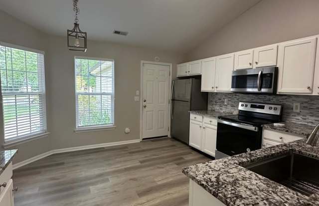 14108 Riding Hill Avenue Gallery 4