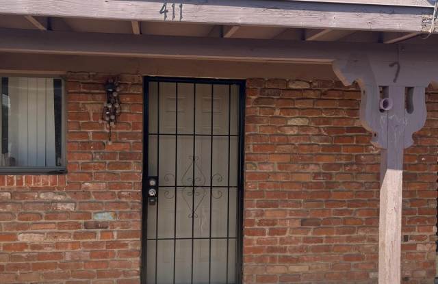 411 E Delano Street Gallery 2
