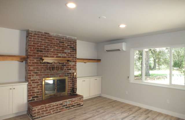 Placerville Jr 1 bedroom near Marshall Hosp - fully remodeled! photos photos