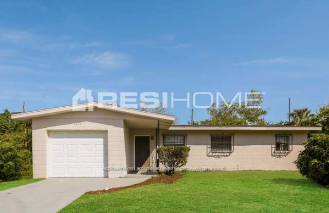 1621 14th Street East photos photos