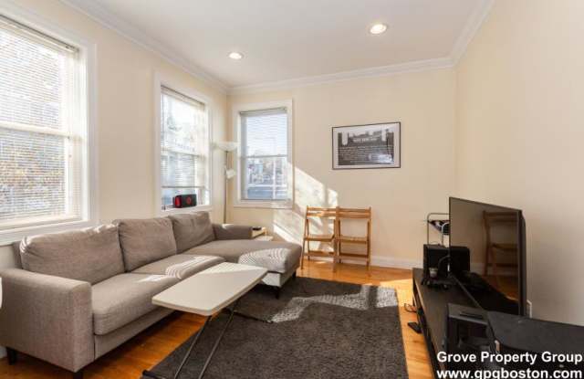 182 Calumet St. photos photos