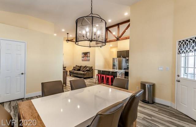 2237 Wilhelmina Circle Gallery 2