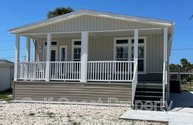 3200 Holly Ave photos photos