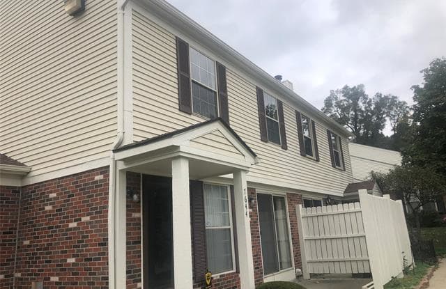 7644 WOODVIEW Drive - 7644 Woodview Drive, Waterford, MI 48327