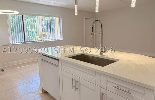 110 Meadows Cir Gallery 4