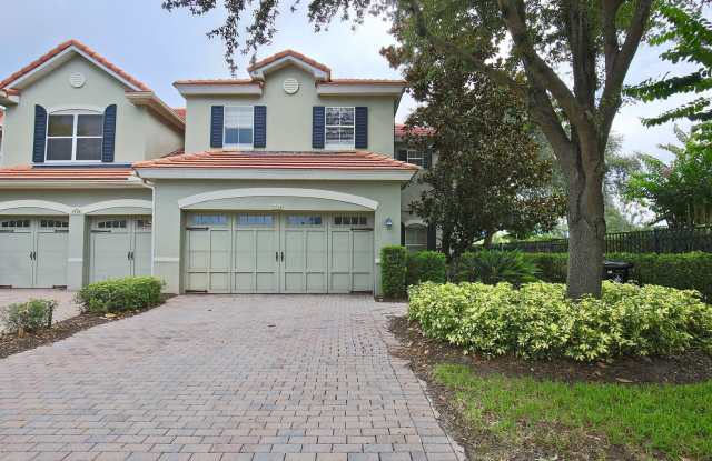 AGENT SHOWINGS ONLY! Stunning 3/2.5 Corner Unit Townhome with a Spacious 2 Car Garage in the Gated Community of Toscana - Orlando photos photos