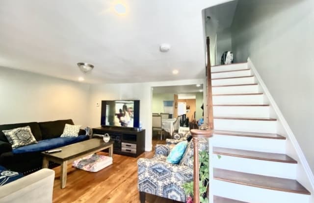 156 NEW YORK AVE - 156 New York Avenue, Newark, NJ 07105