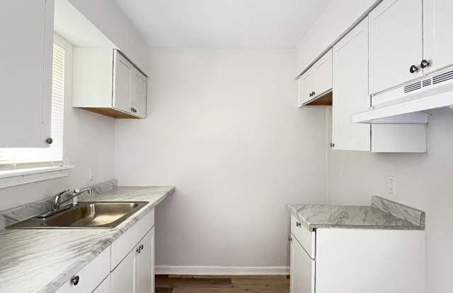 2400 Goodwin Avenue - Building 2 Gallery 4