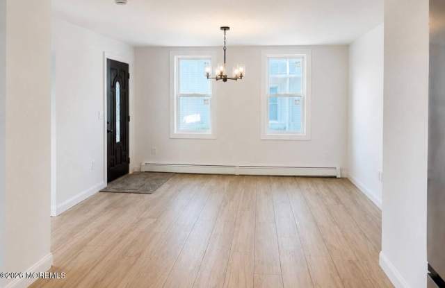 248 1st Street Gallery 2