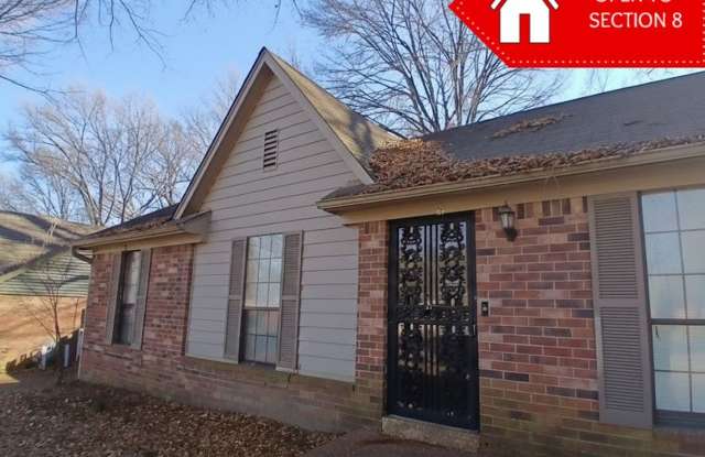 Spacious Home on Quiet Street - Open To Section 8 photos photos