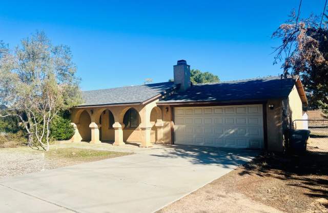 3 bedroom 2 bathroom Home in the City of Hesperia! photos photos