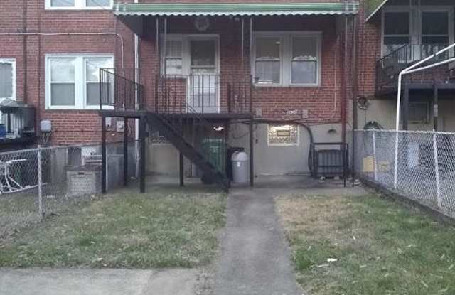 4424 SHAMROCK AVE Gallery 2