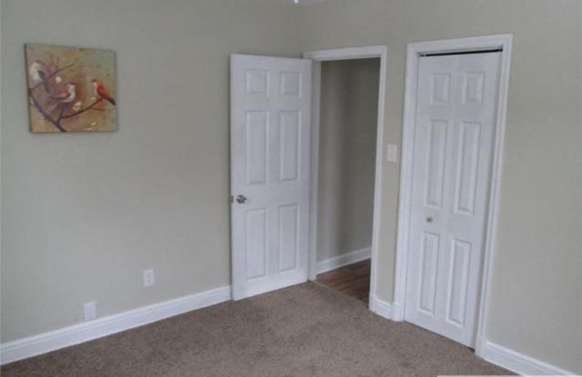 5412 Clifton Ave Gallery 3