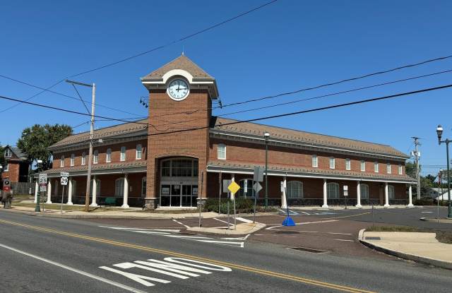 350 MAIN Street Gallery 1
