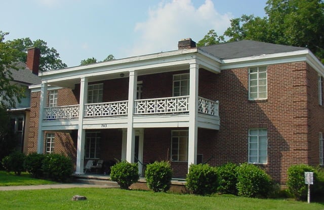 703 E 5th Street - 703 East 5th Street, Greenville, NC 27858