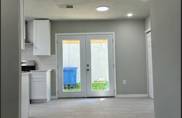 8010 Fair Bend Gallery 4