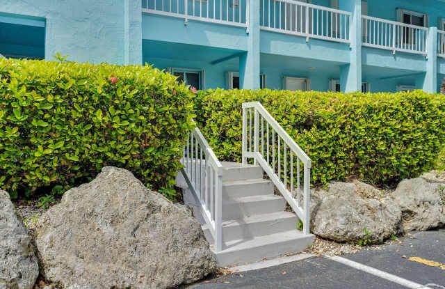 98381 Windward Avenue Gallery 2