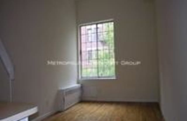 220 East 21st St - 220 East 21st Street, New York City, NY 10010