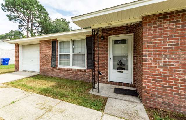 3 Bedroom, 1 Bathroom Home in Woodside Manor - Ladson Gallery 3