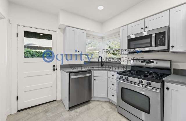 852 E Roosevelt Ave - 1 photos photos