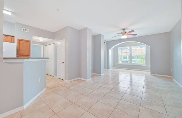 Now Available! 2 bed 2 bath condo in The Tides at Pelican Landing! Gallery 4