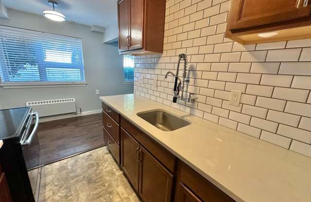 Spacious Queen Anne One Bedroom - Available 11/7/2026! Gallery 1