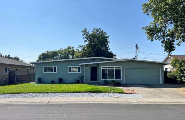 Renovated 3 Bedroom One Story *Vacaville *Pets Negotiable photos photos
