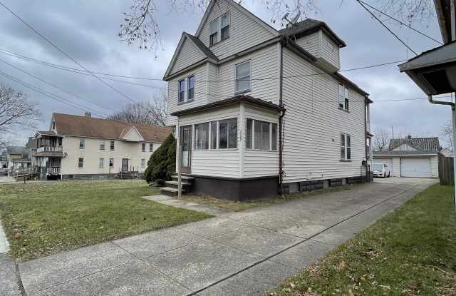 6907 Hosmer Avenue - 2 photos photos