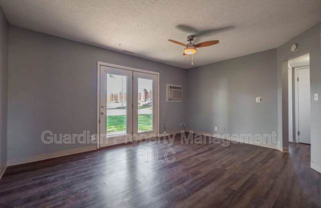 525 W 8th photos photos