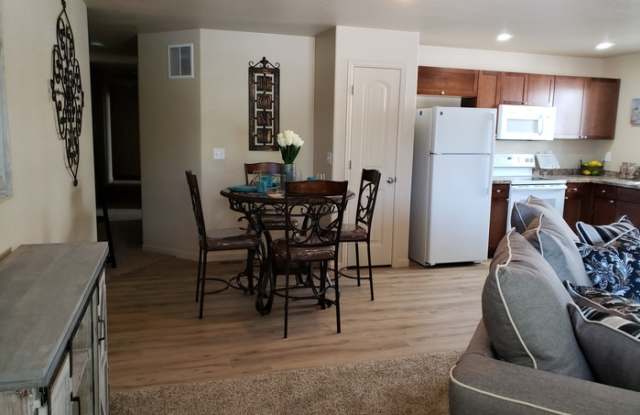 1786 Spring Court Gallery 3