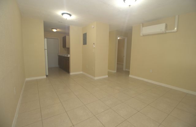 2238 Washington Street Northeast - B Gallery 2
