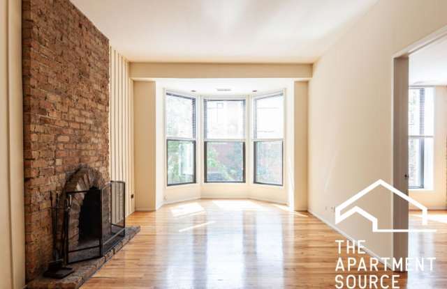 604 West Surf St. photos photos