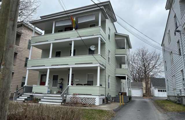 88 Woodbine Street unit: 2 photos photos