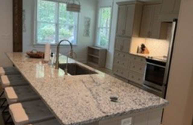 1000 Fairway Ridge Road Gallery 4