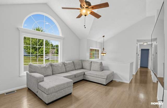 Charming 4BR House in Belton Gallery 3