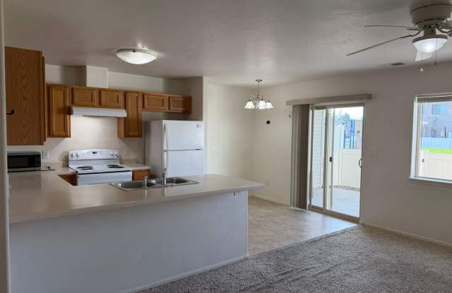 Brookwillow Loop 3Bed 2.5Bath 1Car Garage!!!!! Gallery 4