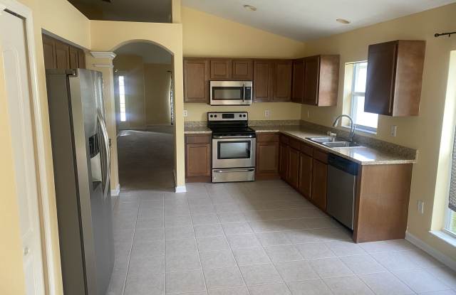 7842 Mariners Harbour Dr - 7842 Mariners Harbor Drive, Wesley Chapel, FL 33545