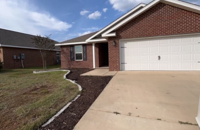 818 Moorhen Way - 818 Moorhen Way, Crestview, FL 32539