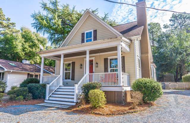 445 N May Street photos photos