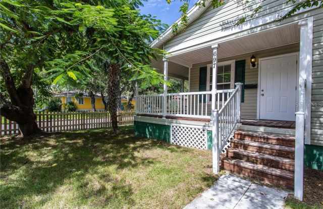 697 17TH AVENUE S Gallery 2