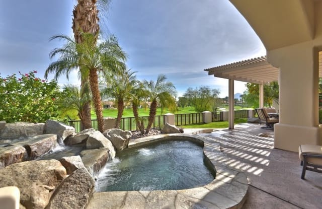 662 Mesa Grande Drive - 662 Mesa Grande Drive, Palm Desert, CA 92211