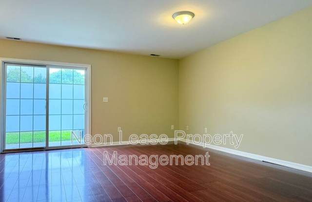 1103 Laurel Court Gallery 2