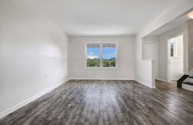 919 Blakney Ln SE - 919 Blakney Lane Southeast, Washington, DC 20032