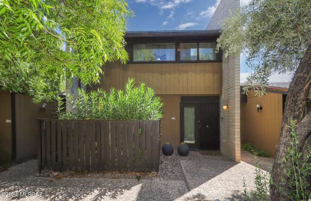 5701 E Glenn Street unit: 86 photos photos