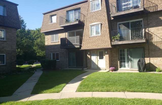 9418 Bay Colony Drive Gallery 2