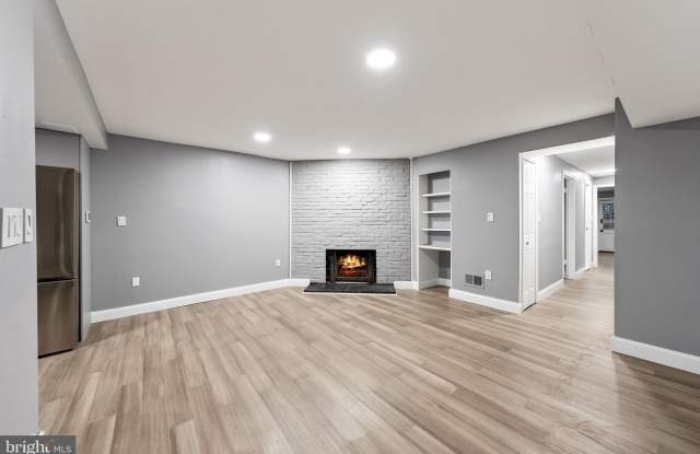 313 F Street NE Gallery 4