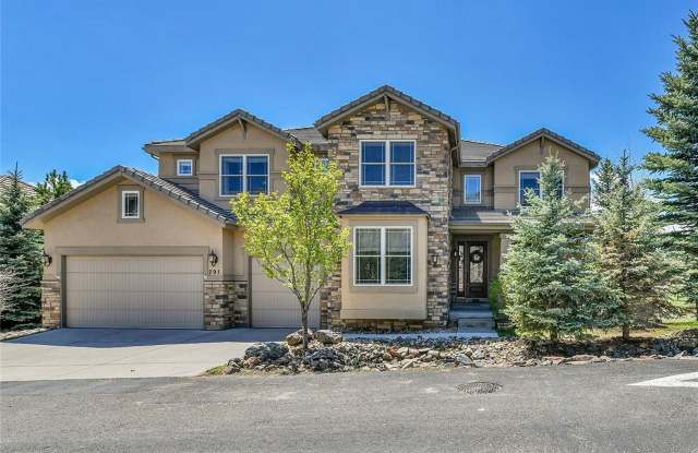 Spacious Colorado Luxury Home with 3-Car Garage, Outdoor Living  Scenic Wildlife photos photos