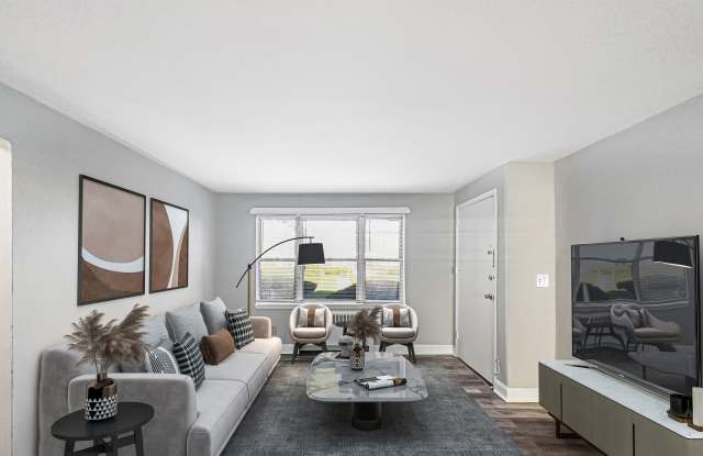 2 W Oakland Ave photos photos